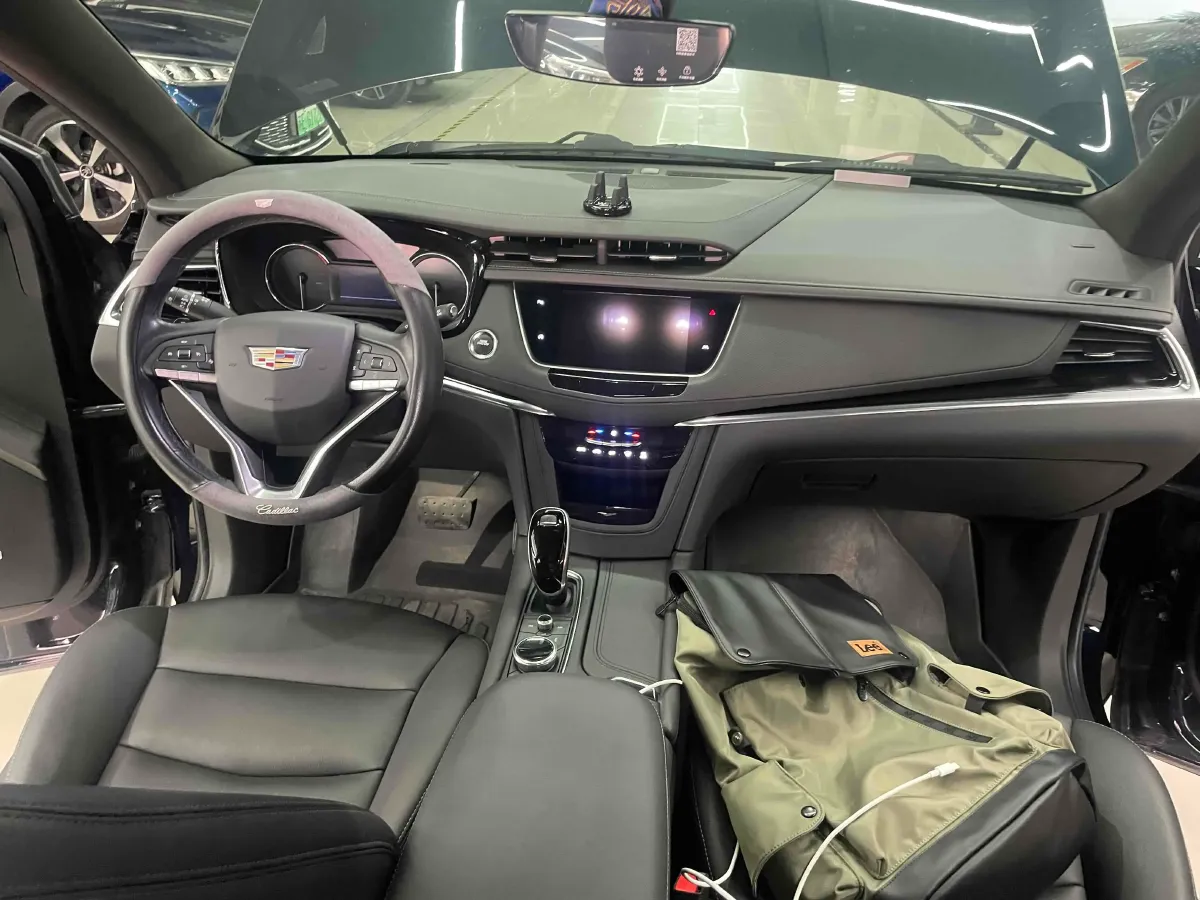 2021 Cadillac XT6 2.0T 237HP L4 9AT,autocango,china used car exporter,china ev exporter,chinese used car exporter,chinese used ev exporter