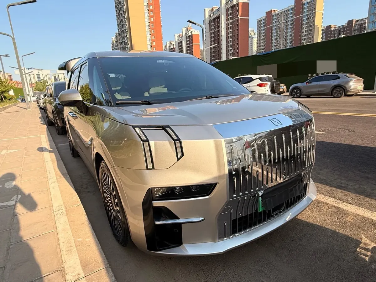 2022 Zeekr 009 BEV 140KWH,autocango,china used car exporter,china ev exporter,chinese used car exporter,chinese used ev exporter