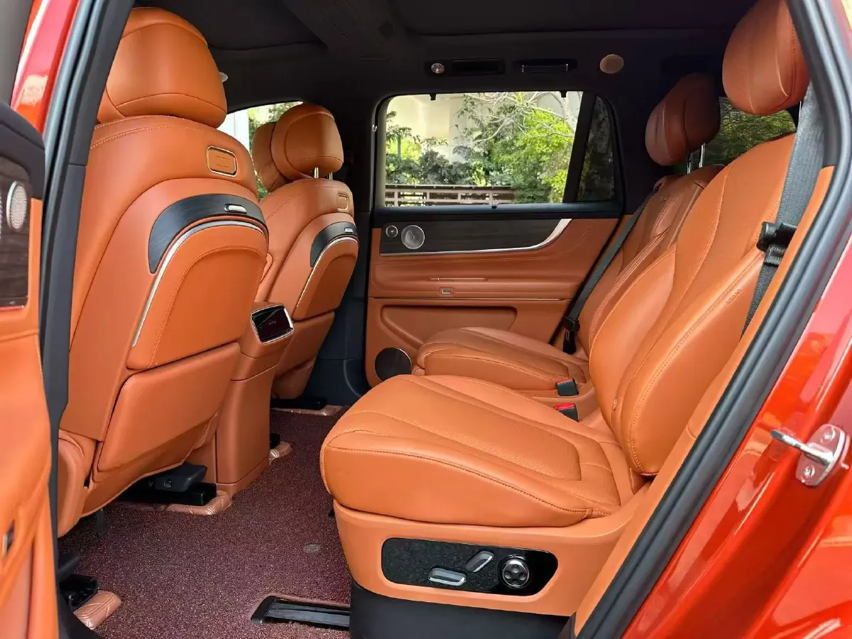 2024 AITO AITO M9 1.5T 152HP L4 REEV 42KWH,autocango,china used car exporter,china ev exporter,chinese used car exporter,chinese used ev exporter