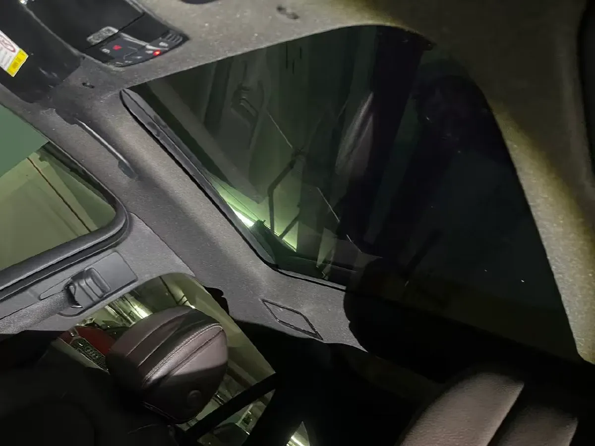 2021 Mercedes-Benz GLC Class 2.0T 258HP L4 9AT,autocango,china used car exporter,china ev exporter,chinese used car exporter,chinese used ev exporter