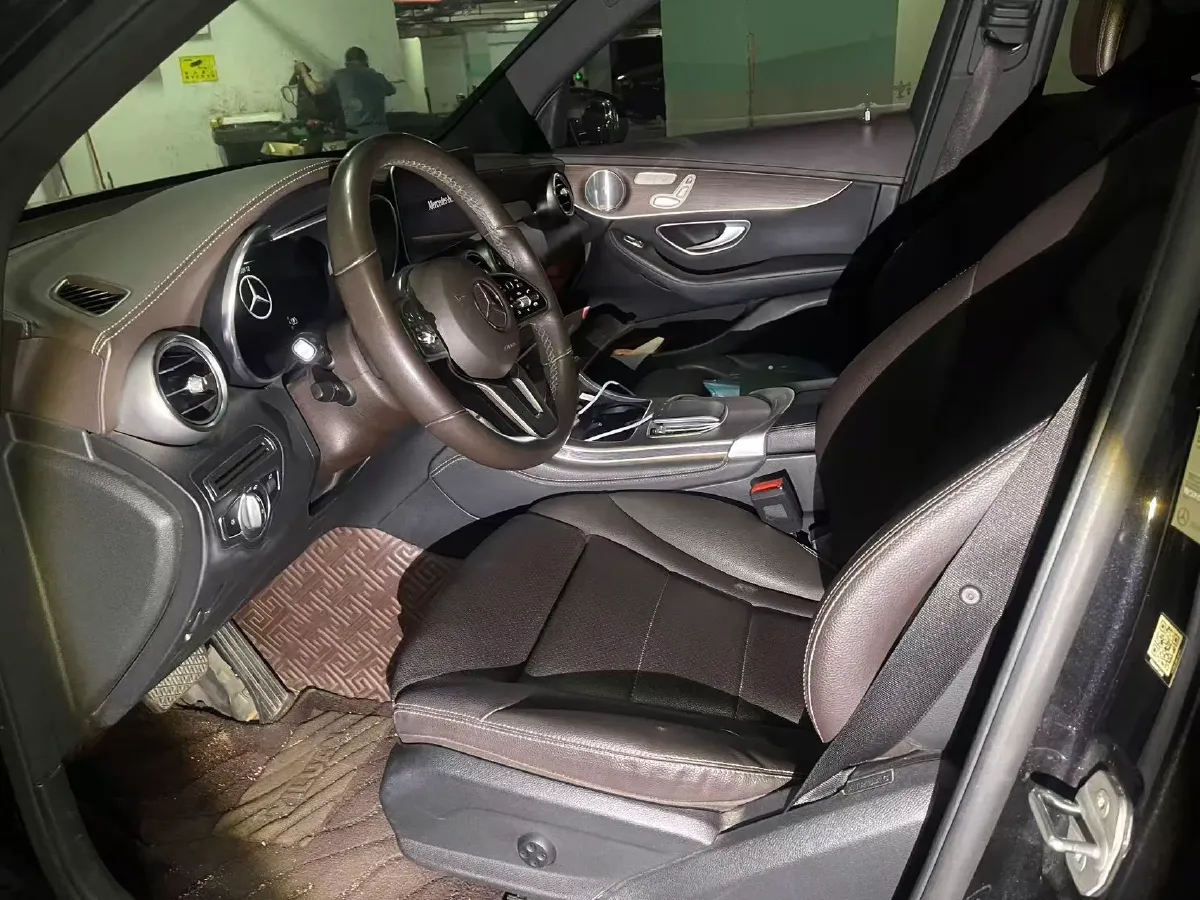 2021 Mercedes-Benz GLC Class 2.0T 258HP L4 9AT,autocango,china used car exporter,china ev exporter,chinese used car exporter,chinese used ev exporter