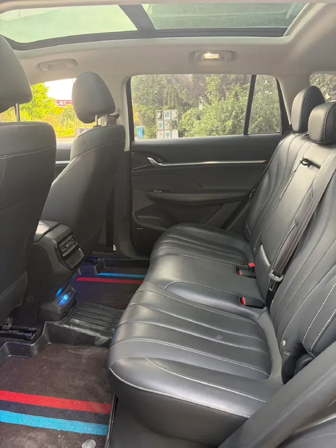 2022 Roewe RX5 MAX 1.5T 181HP L4 6AT,autocango,china used car exporter,china ev exporter,chinese used car exporter,chinese used ev exporter
