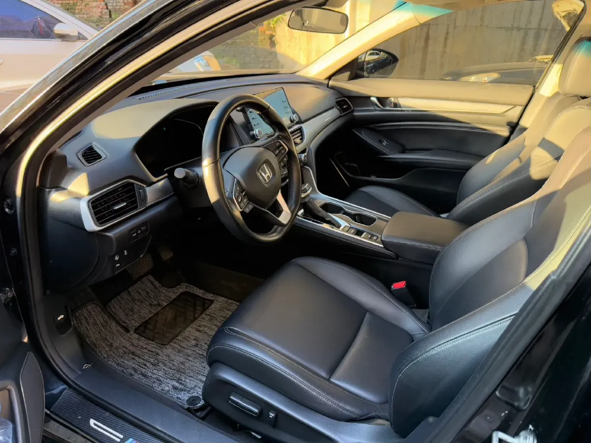 2021 Honda Accord 1.5T 194HP L4 CVT,autocango,china used car exporter,china ev exporter,chinese used car exporter,chinese used ev exporter