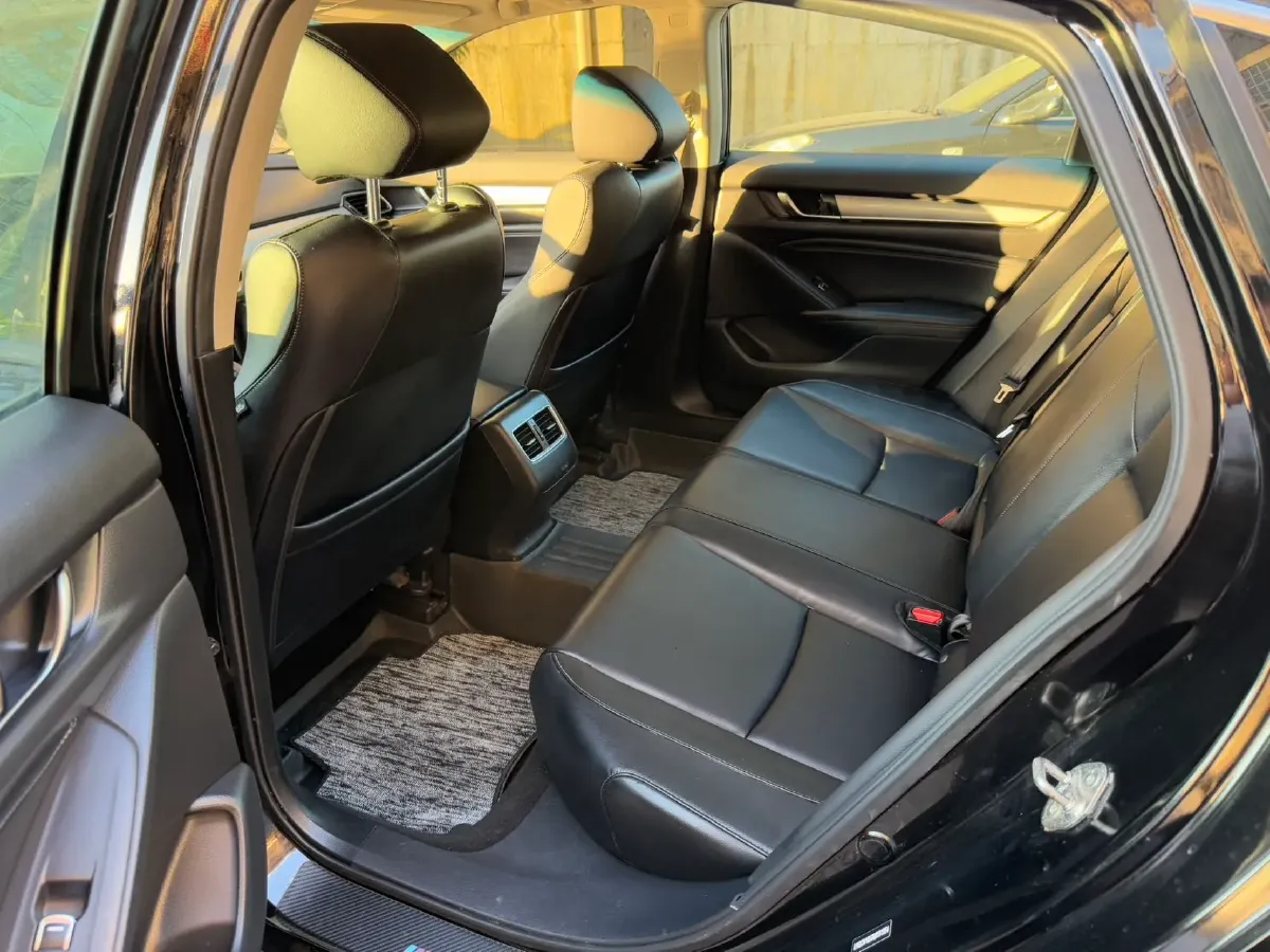 2021 Honda Accord 1.5T 194HP L4 CVT,autocango,china used car exporter,china ev exporter,chinese used car exporter,chinese used ev exporter