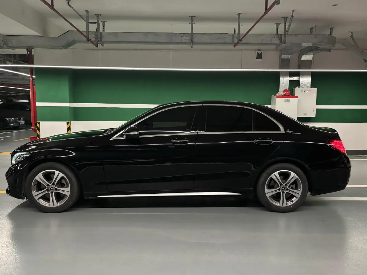 2020 Mercedes-Benz C Class 1.5T 184HP L4 9AT,autocango,china used car exporter,china ev exporter,chinese used car exporter,chinese used ev exporter