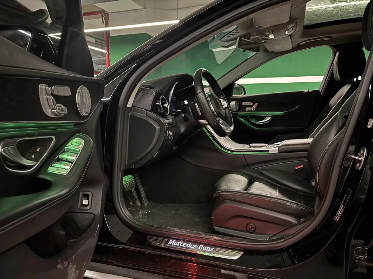 2020 Mercedes-Benz C Class 1.5T 184HP L4 9AT,autocango,china used car exporter,china ev exporter,chinese used car exporter,chinese used ev exporter