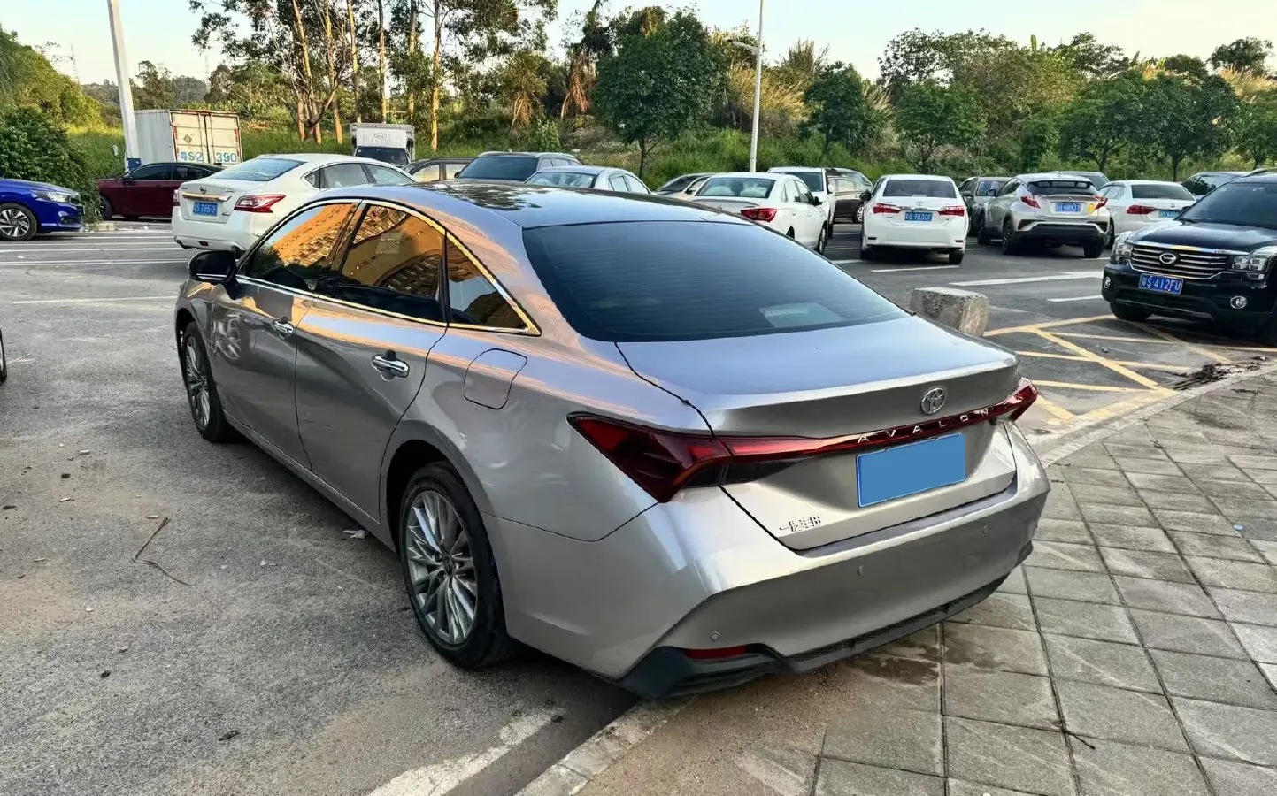 2024 Toyota Avalon 2.0L 173HP L4 CVT,autocango,china used car exporter,china ev exporter,chinese used car exporter,chinese used ev exporter
