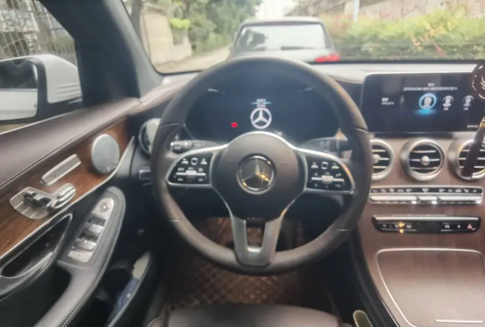 2020 Mercedes-Benz GLC Class 2.0T 258HP L4 9AT,autocango,china used car exporter,china ev exporter,chinese used car exporter,chinese used ev exporter