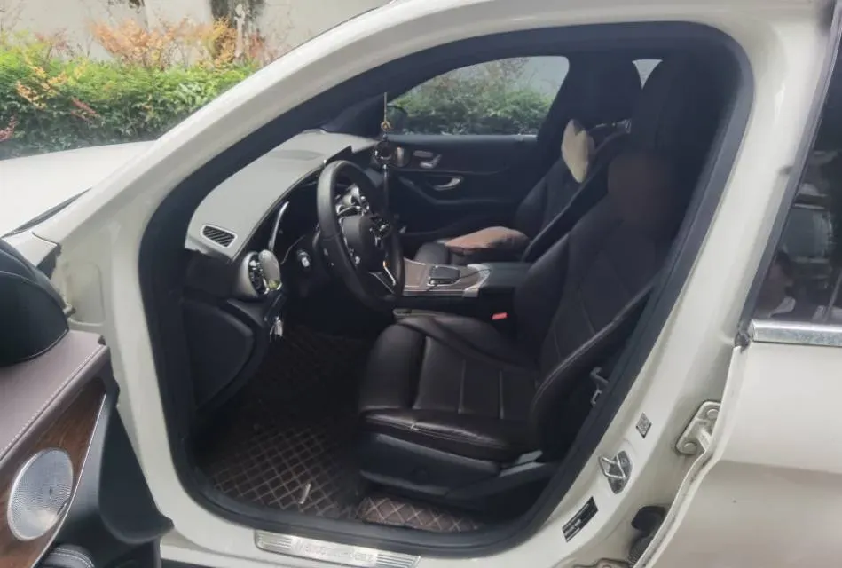 2020 Mercedes-Benz GLC Class 2.0T 258HP L4 9AT,autocango,china used car exporter,china ev exporter,chinese used car exporter,chinese used ev exporter