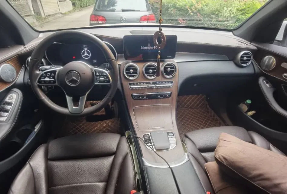 2020 Mercedes-Benz GLC Class 2.0T 258HP L4 9AT,autocango,china used car exporter,china ev exporter,chinese used car exporter,chinese used ev exporter