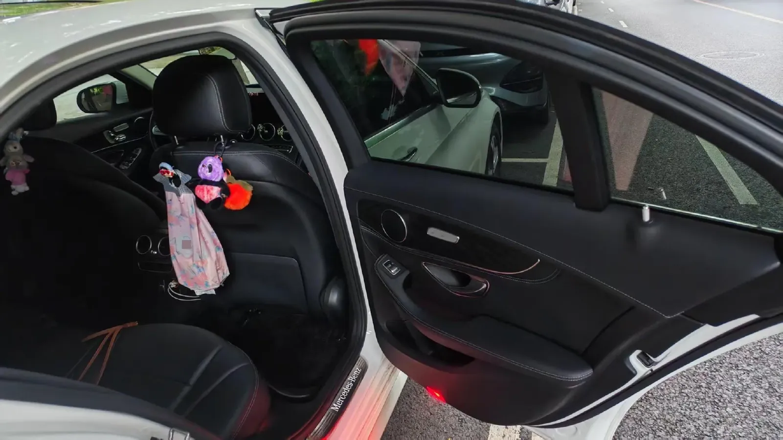 2020 Mercedes-Benz C Class 1.5T 184HP L4 9AT,autocango,china used car exporter,china ev exporter,chinese used car exporter,chinese used ev exporter