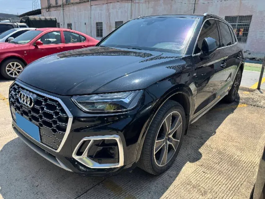 2022 Audi Q5L 2.0T 252HP L4 7DCT,autocango,china used car exporter,china ev exporter,chinese used car exporter,chinese used ev exporter