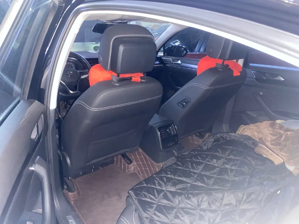 2020 Volkswagen Magotan 2.0T 186HP L4 7DCT,autocango,china used car exporter,china ev exporter,chinese used car exporter,chinese used ev exporter