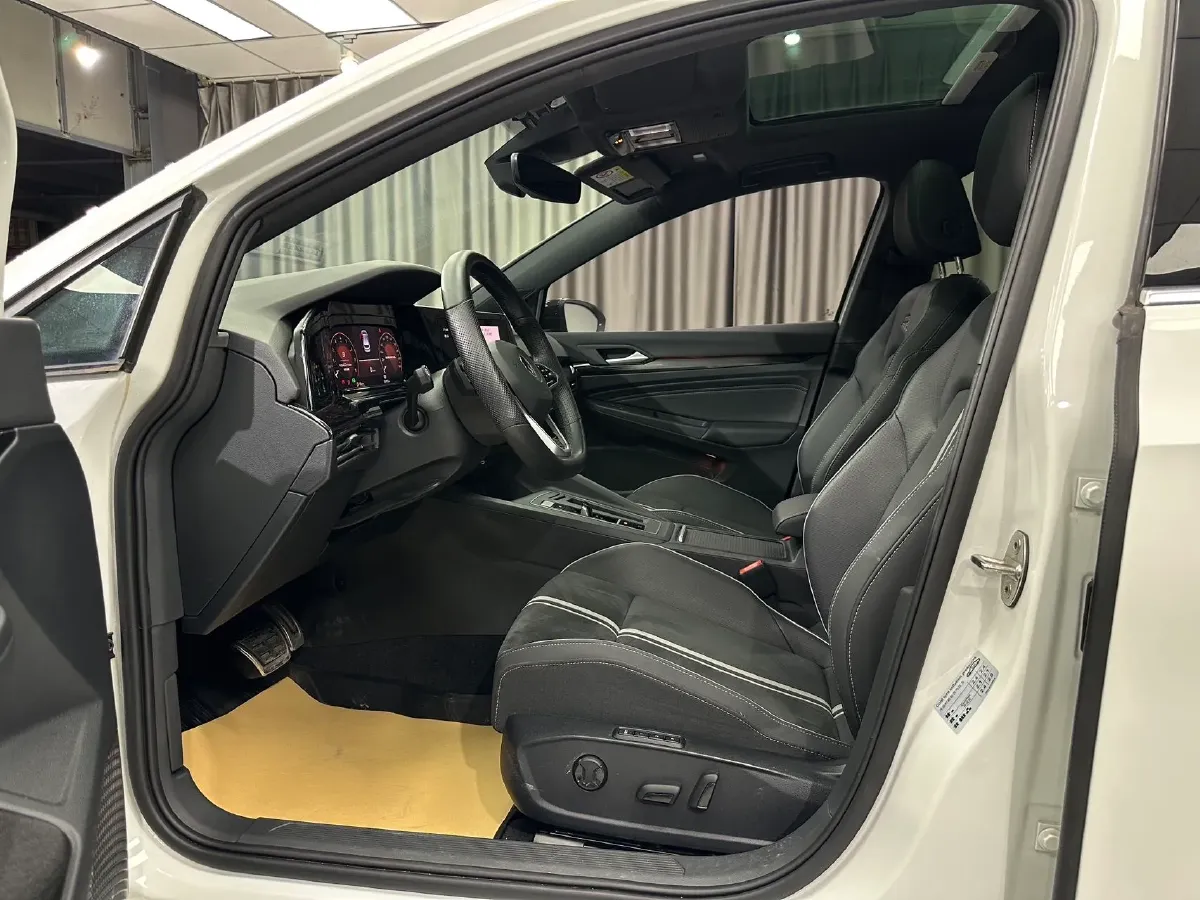 2021 Volkswagen Golf 1.4T 150HP L4 7DCT,autocango,china used car exporter,china ev exporter,chinese used car exporter,chinese used ev exporter
