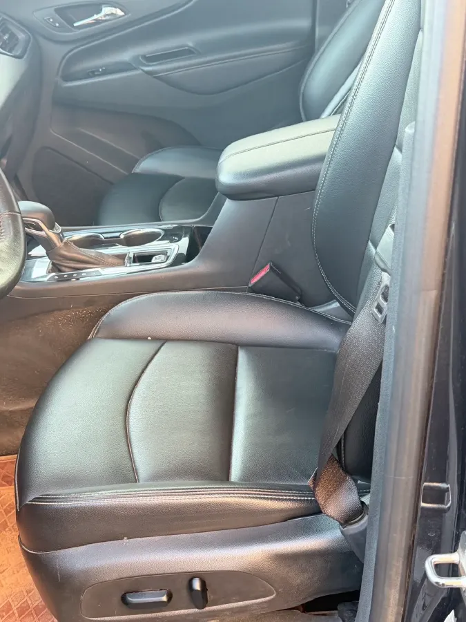 2022 Chevrolet Equinox 1.5T 169HP L4 6AT,autocango,china used car exporter,china ev exporter,chinese used car exporter,chinese used ev exporter