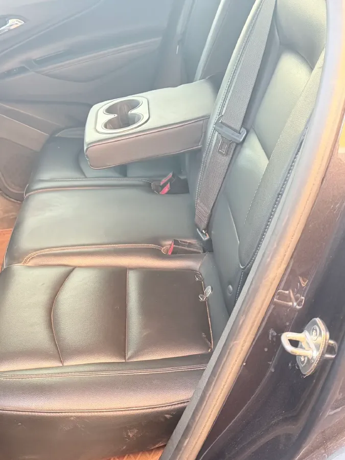 2022 Chevrolet Equinox 1.5T 169HP L4 6AT,autocango,china used car exporter,china ev exporter,chinese used car exporter,chinese used ev exporter