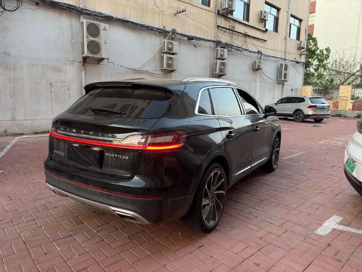 2021 Lincoln Nautilus 2.7T 322HP V6 8AT,autocango,china used car exporter,china ev exporter,chinese used car exporter,chinese used ev exporter