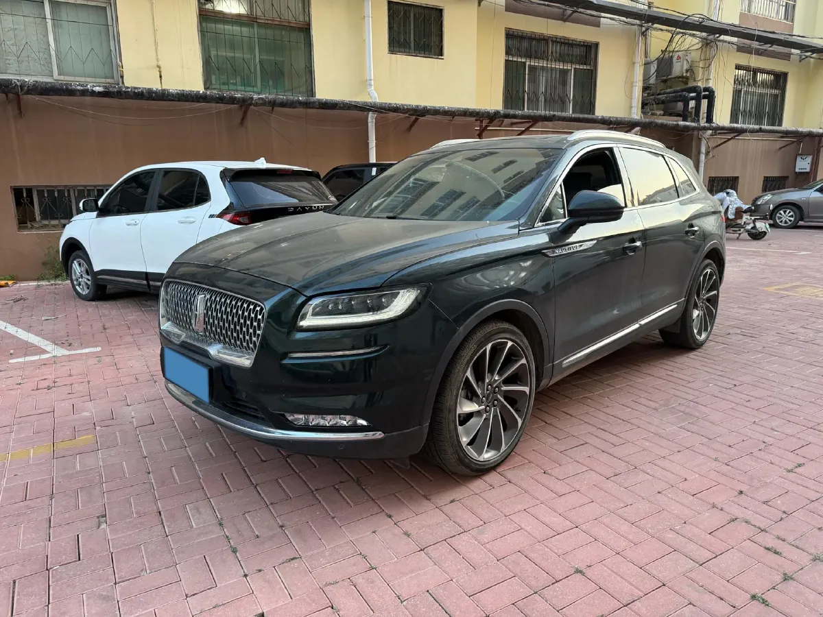2021 Lincoln Nautilus 2.7T 322HP V6 8AT,autocango,china used car exporter,china ev exporter,chinese used car exporter,chinese used ev exporter