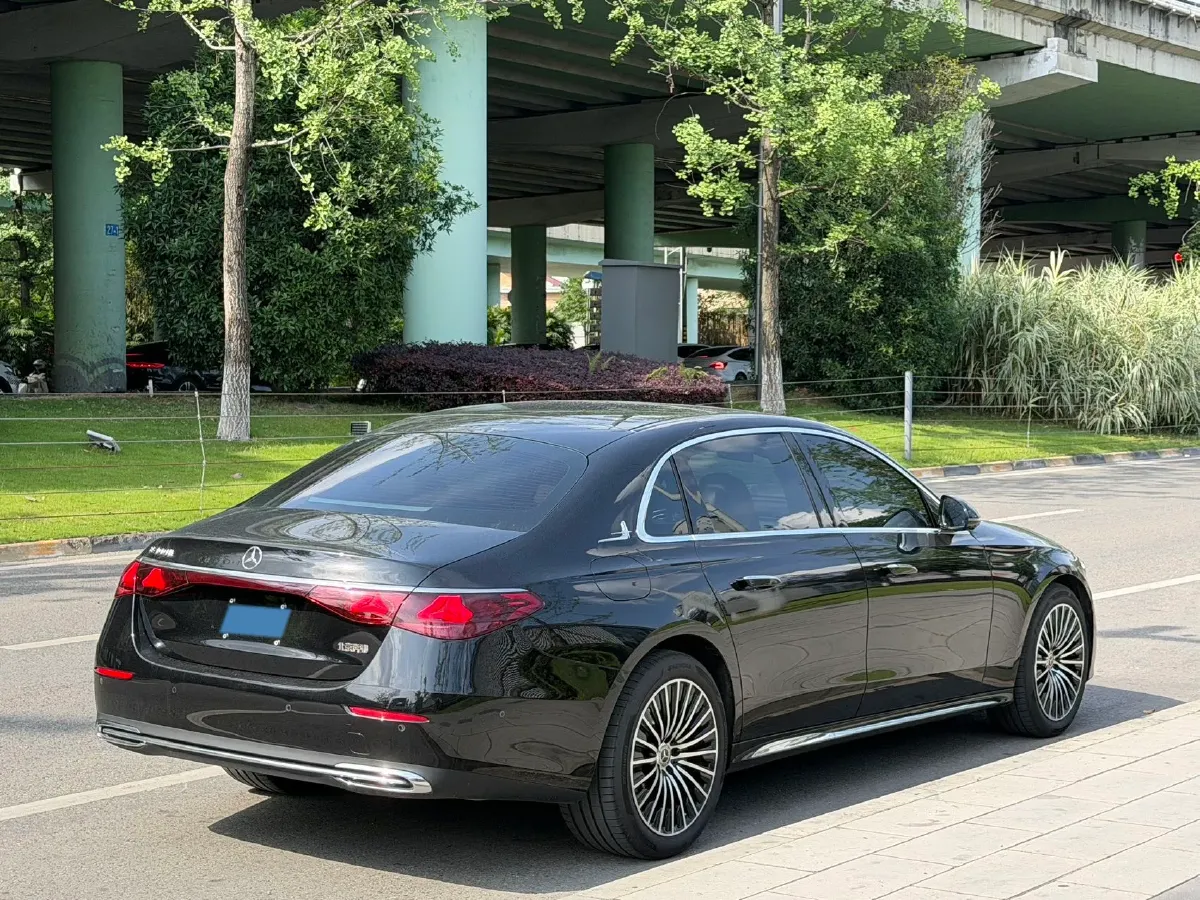 2025 Mercedes-Benz E Class 2.0T 258HP L4 9AT,autocango,china used car exporter,china ev exporter,chinese used car exporter,chinese used ev exporter
