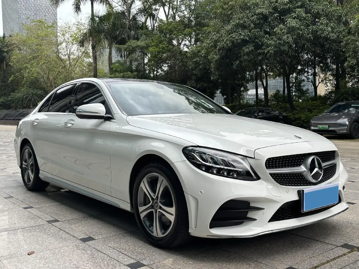 2020 Mercedes-Benz C Class 1.5T 184HP L4 9AT,autocango,china used car exporter,china ev exporter,chinese used car exporter,chinese used ev exporter