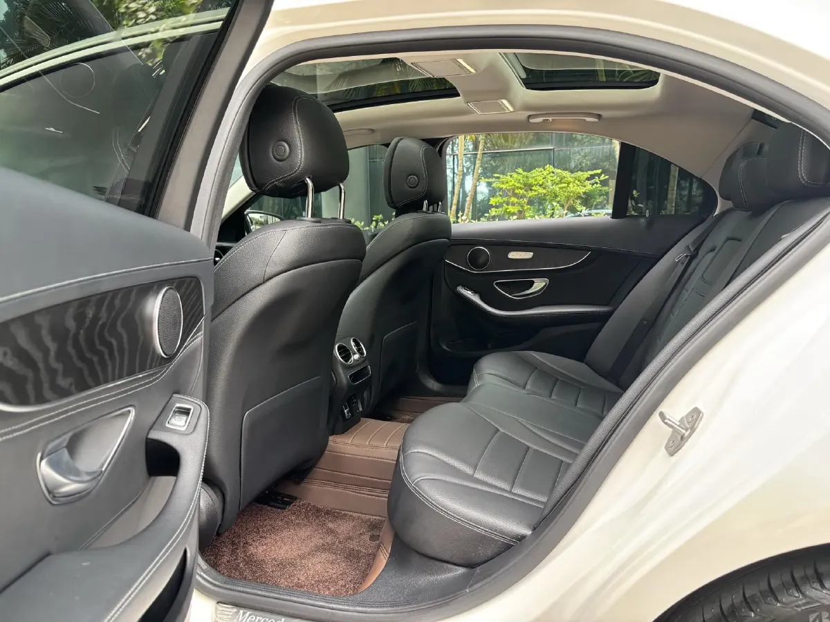 2020 Mercedes-Benz C Class 1.5T 184HP L4 9AT,autocango,china used car exporter,china ev exporter,chinese used car exporter,chinese used ev exporter