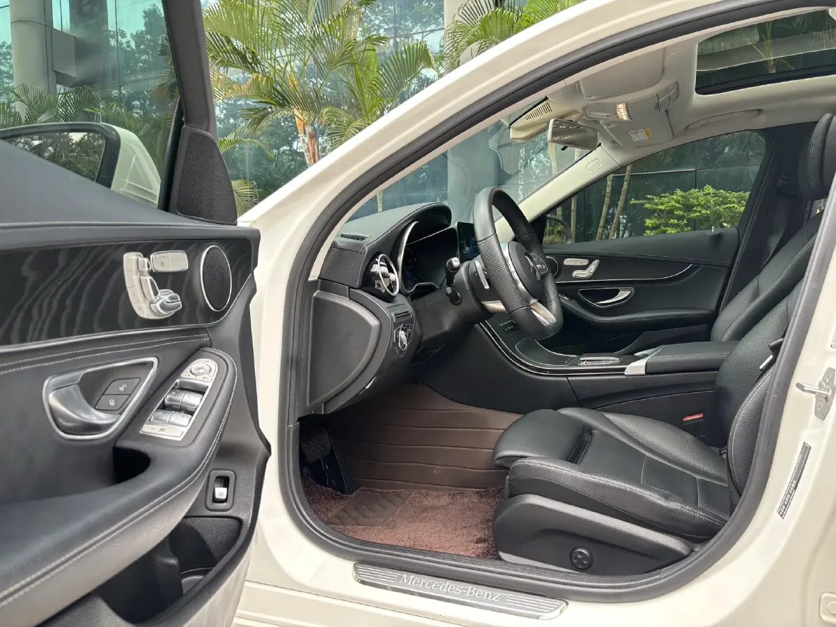 2020 Mercedes-Benz C Class 1.5T 184HP L4 9AT,autocango,china used car exporter,china ev exporter,chinese used car exporter,chinese used ev exporter