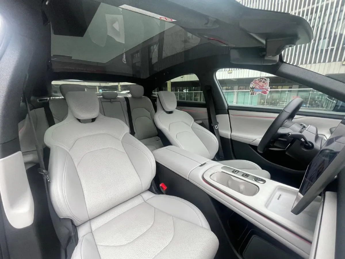 2024 MI SU7 BEV 73.6KWH,autocango,china used car exporter,china ev exporter,chinese used car exporter,chinese used ev exporter