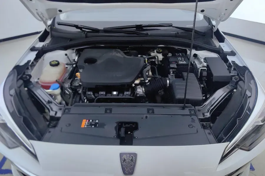 2023 Roewe i5 1.5L 129HP L4 CVT,autocango,china used car exporter,china ev exporter,chinese used car exporter,chinese used ev exporter