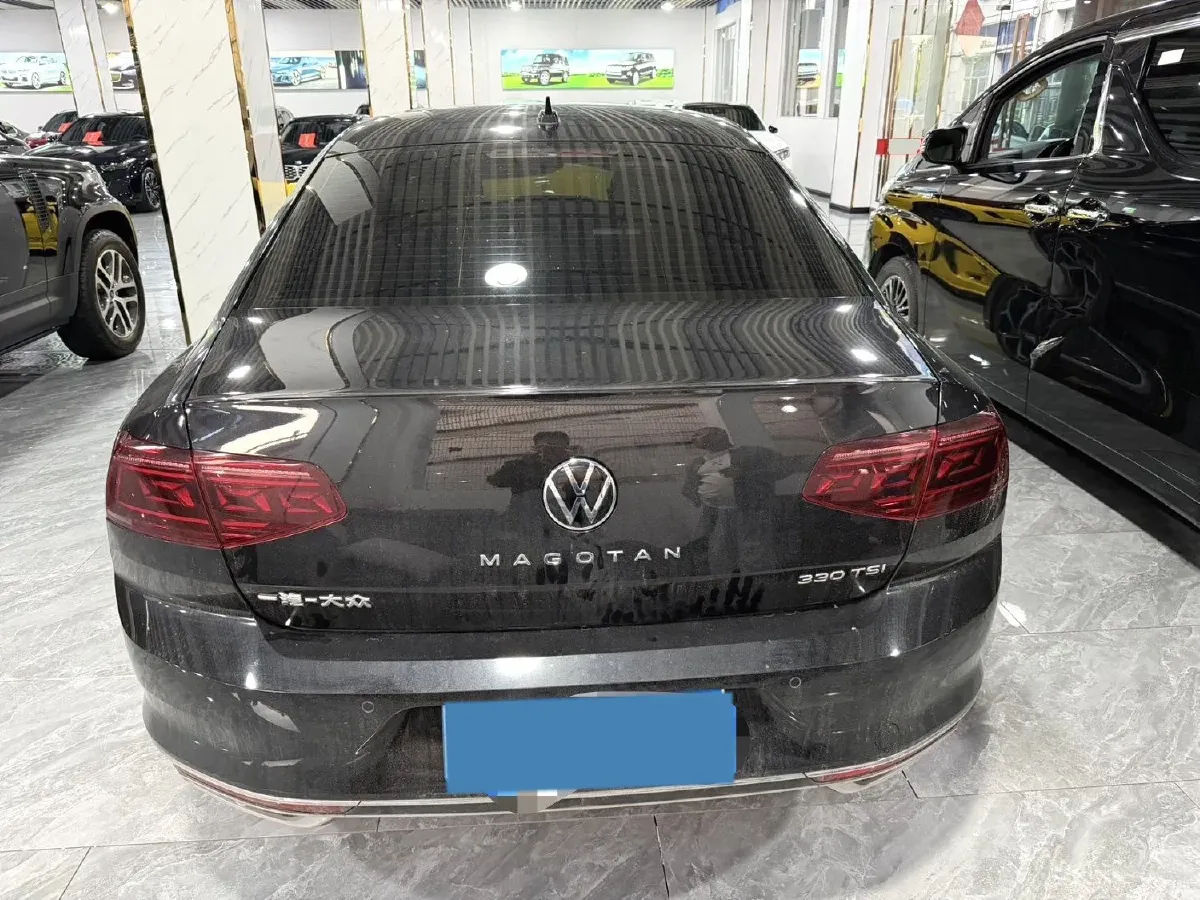2024 Volkswagen Magotan 2.0T 186HP L4 7DCT,autocango,china used car exporter,china ev exporter,chinese used car exporter,chinese used ev exporter