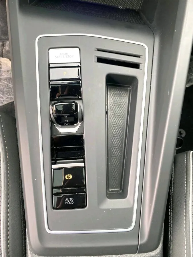 2021 Volkswagen Golf 1.4T 150HP L4 7DCT,autocango,china used car exporter,china ev exporter,chinese used car exporter,chinese used ev exporter