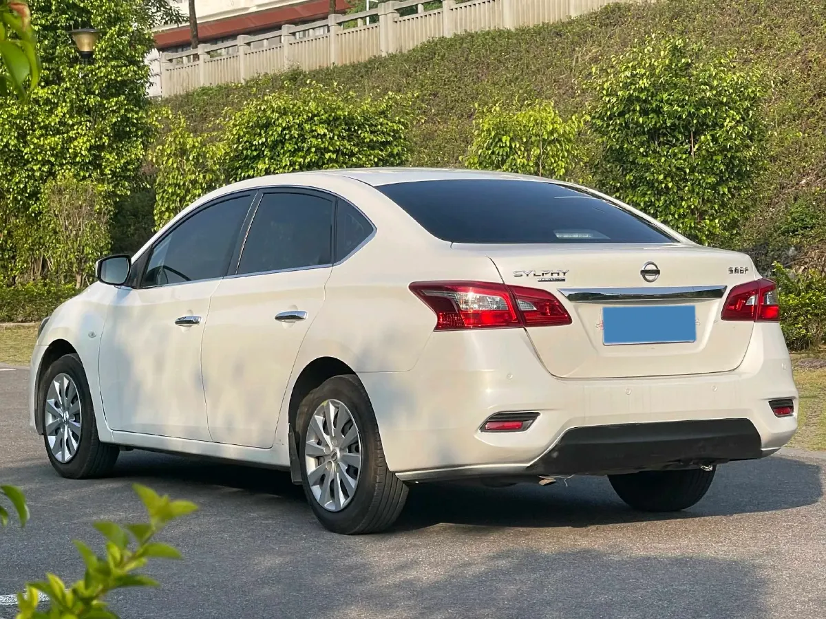 2022 Nissan Sylphy 1.6L 122HP L4 CVT,autocango,china used car exporter,china ev exporter,chinese used car exporter,chinese used ev exporter