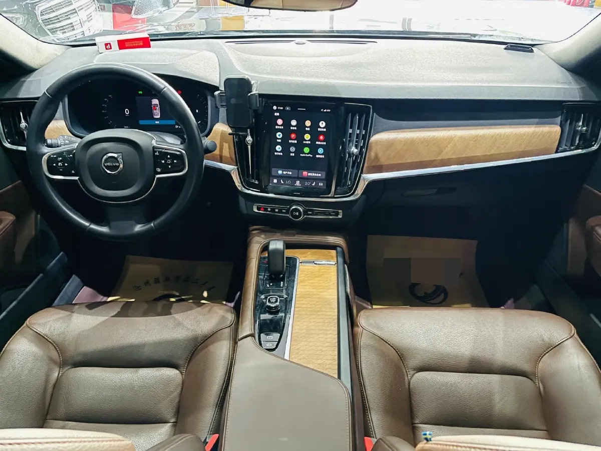 2023 Volvo S90 2.0T 250HP L4 8AT,autocango,china used car exporter,china ev exporter,chinese used car exporter,chinese used ev exporter