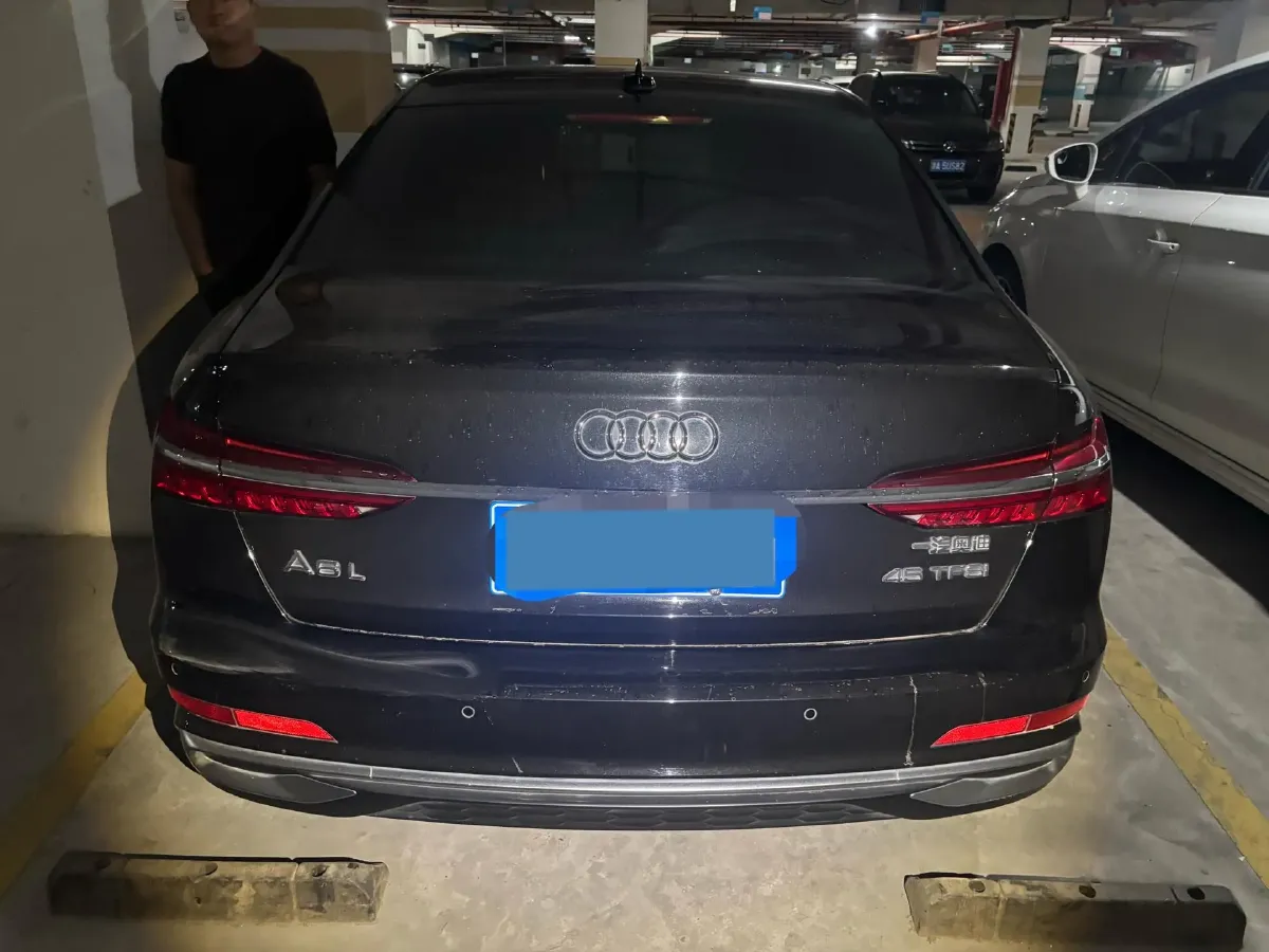 2025 Audi A6L 2.0T 245HP L4 7DCT,autocango,china used car exporter,china ev exporter,chinese used car exporter,chinese used ev exporter