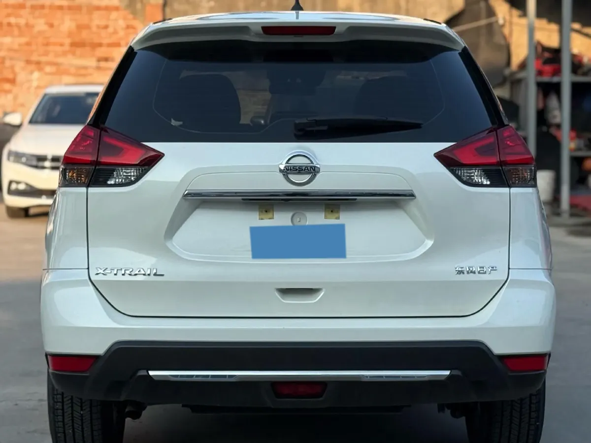 2023 Nissan X-Trail 2.0L 151HP L4 CVT,autocango,china used car exporter,china ev exporter,chinese used car exporter,chinese used ev exporter