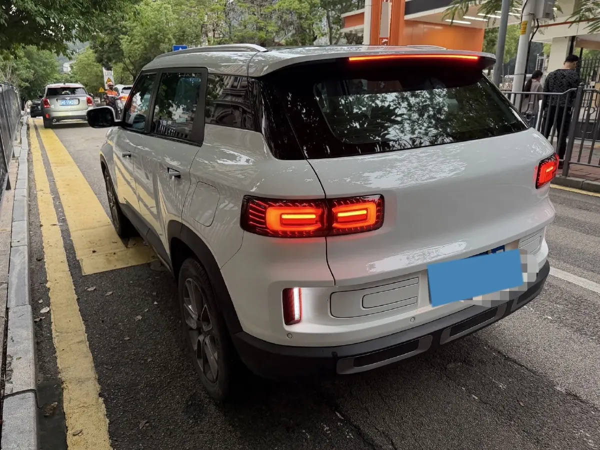 2020 Geely ICON 1.5T 177HP L3 7DCT,autocango,china used car exporter,china ev exporter,chinese used car exporter,chinese used ev exporter