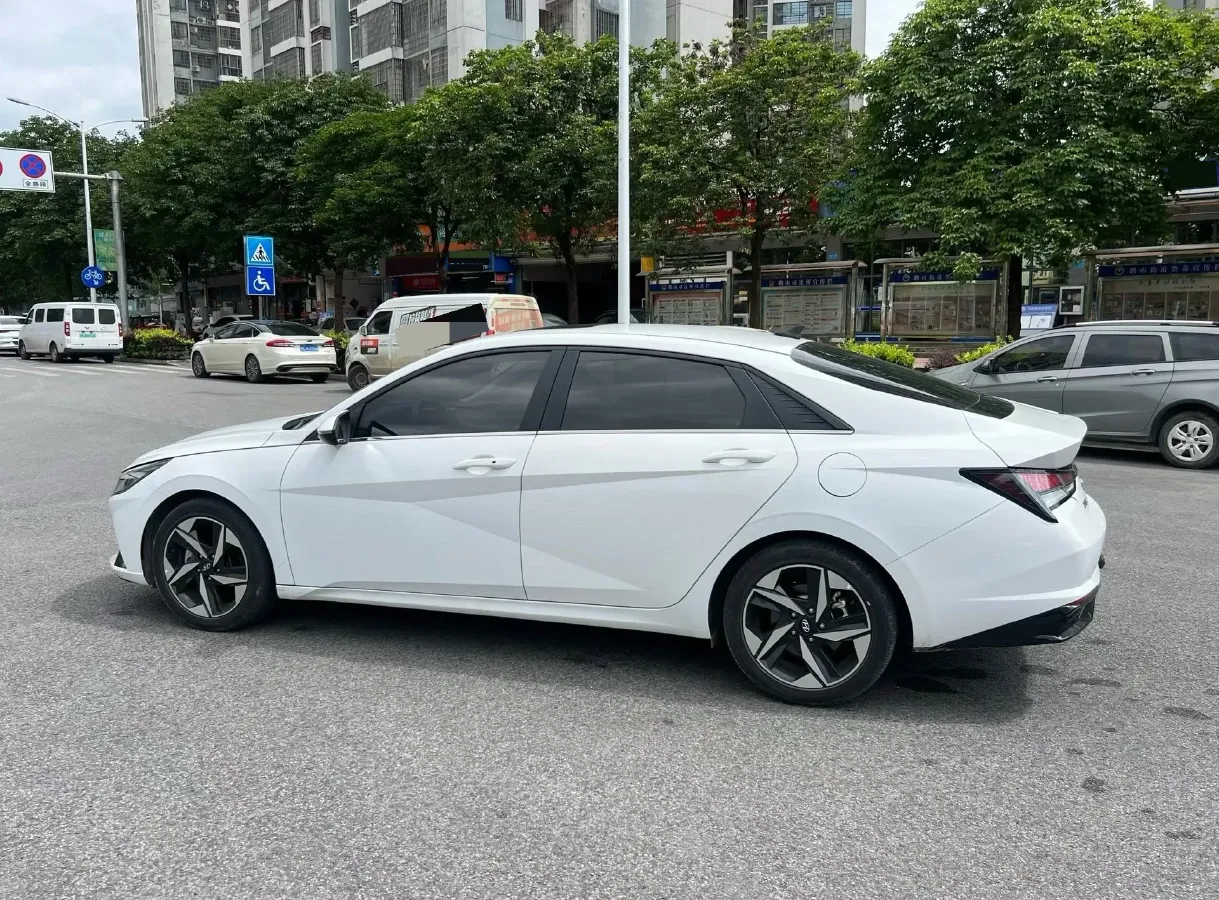 2022 Hyundai Elantra 1.5L 115HP L4 CVT,autocango,china used car exporter,china ev exporter,chinese used car exporter,chinese used ev exporter