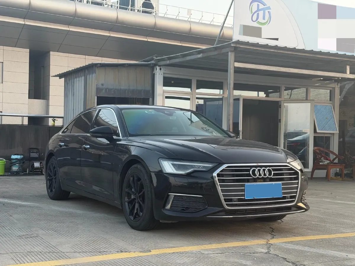 2019 Audi A6L 2.0T 190HP L4 7DCT,autocango,china used car exporter,china ev exporter,chinese used car exporter,chinese used ev exporter