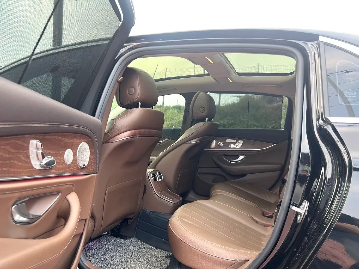 2022 Mercedes-Benz E Class 2.0T 258HP L4 9AT,autocango,china used car exporter,china ev exporter,chinese used car exporter,chinese used ev exporter