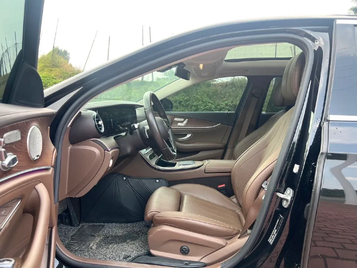 2022 Mercedes-Benz E Class 2.0T 258HP L4 9AT,autocango,china used car exporter,china ev exporter,chinese used car exporter,chinese used ev exporter