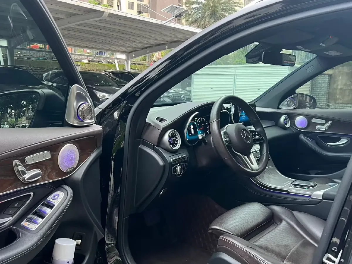 2020 Mercedes-Benz GLC Class 2.0T 197HP L4 9AT,autocango,china used car exporter,china ev exporter,chinese used car exporter,chinese used ev exporter