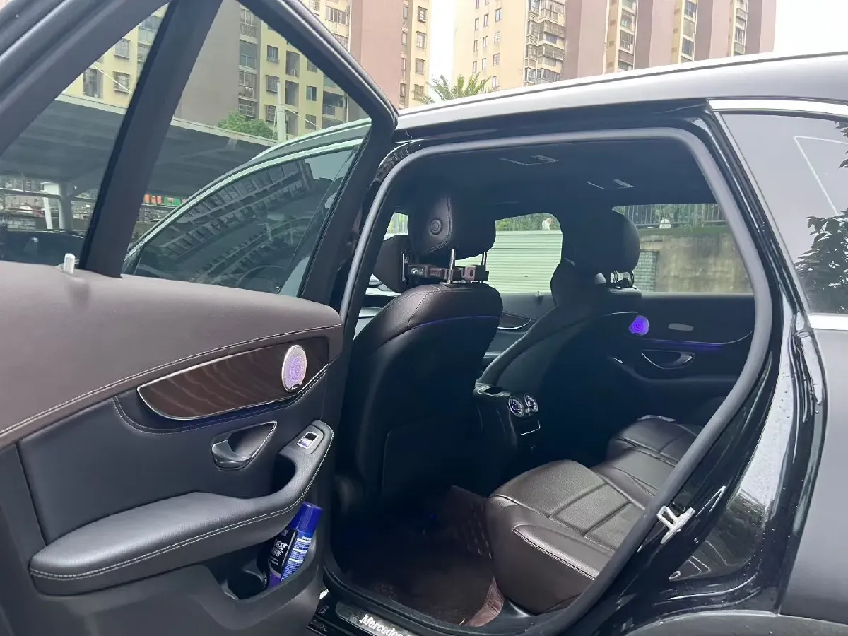 2020 Mercedes-Benz GLC Class 2.0T 197HP L4 9AT,autocango,china used car exporter,china ev exporter,chinese used car exporter,chinese used ev exporter