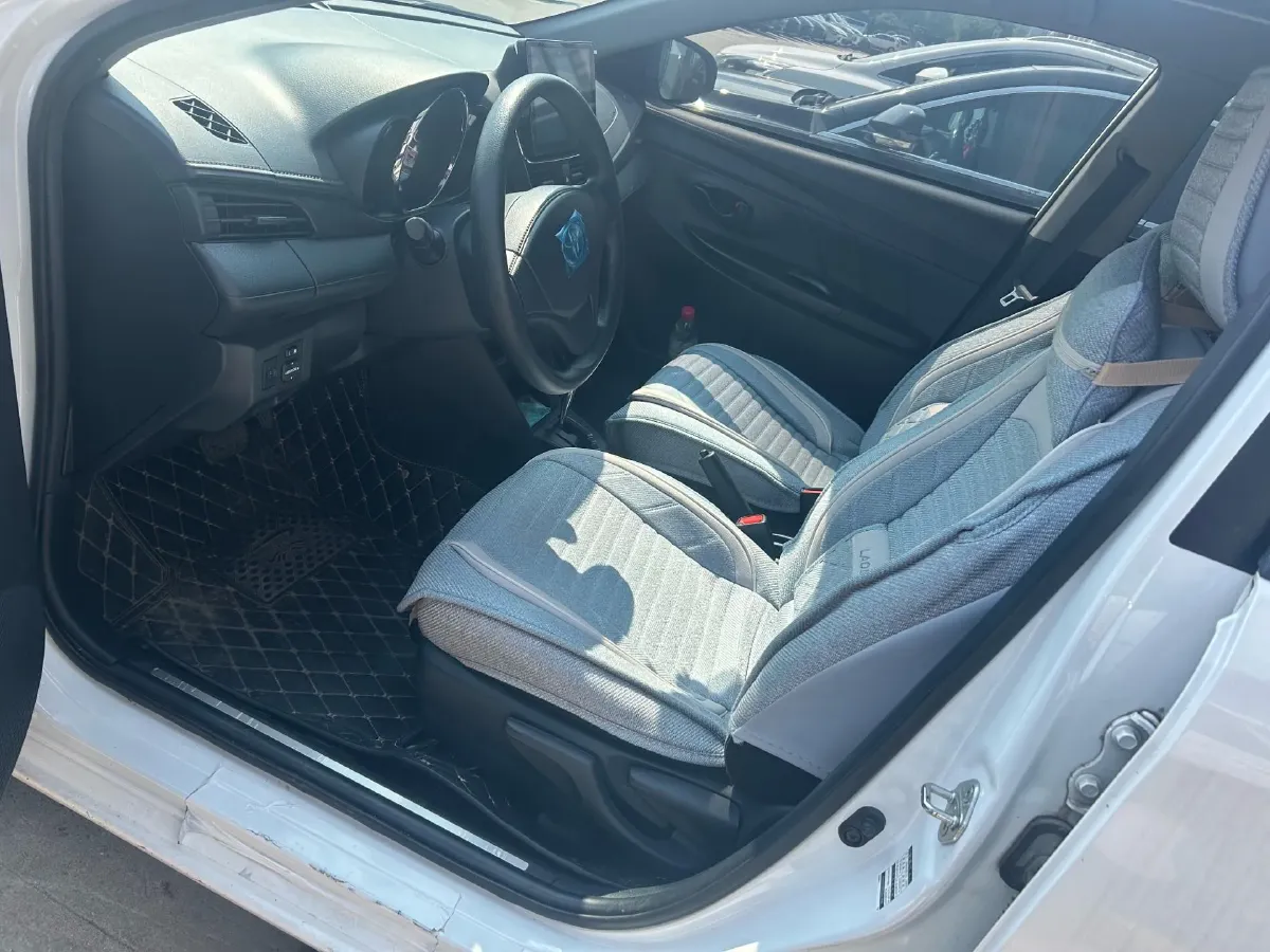 2020 Toyota Yaris L 1.5L 110HP L4 CVT,autocango,china used car exporter,china ev exporter,chinese used car exporter,chinese used ev exporter