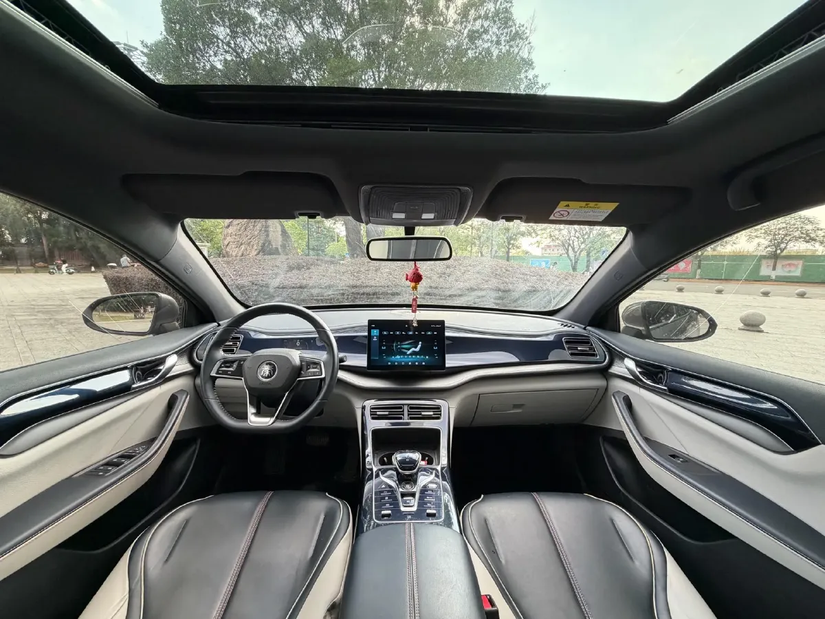 2021 Haval F7 1.5T 169HP L4 7DCT,autocango,china used car exporter,china ev exporter,chinese used car exporter,chinese used ev exporter