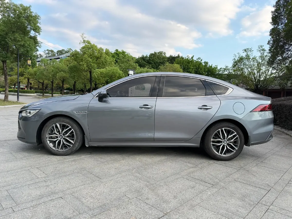 2021 Haval F7 1.5T 169HP L4 7DCT,autocango,china used car exporter,china ev exporter,chinese used car exporter,chinese used ev exporter