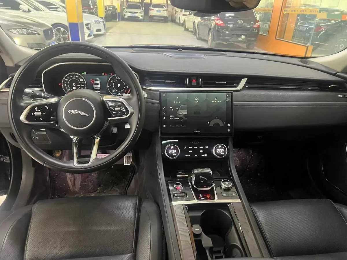 2023 Jaguar XFL 2.0T 200HP L4 8AT,autocango,china used car exporter,china ev exporter,chinese used car exporter,chinese used ev exporter