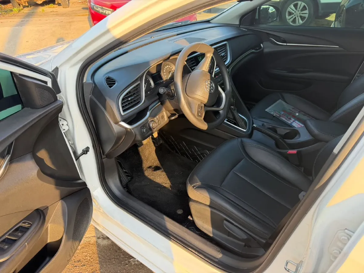 2021 Buick Excelle 1.5L 113HP L4 6AT,autocango,china used car exporter,china ev exporter,chinese used car exporter,chinese used ev exporter