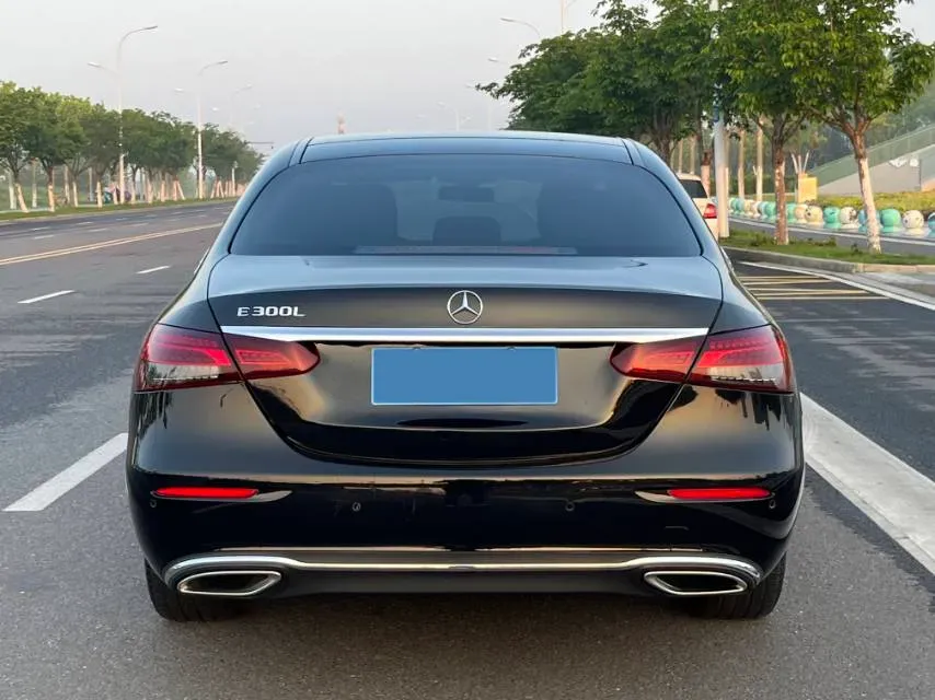 2021 Mercedes-Benz E Class 2.0T 258HP L4 9AT,autocango,china used car exporter,china ev exporter,chinese used car exporter,chinese used ev exporter