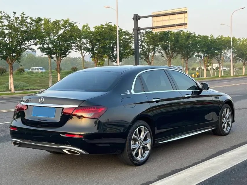 2021 Mercedes-Benz E Class 2.0T 258HP L4 9AT,autocango,china used car exporter,china ev exporter,chinese used car exporter,chinese used ev exporter