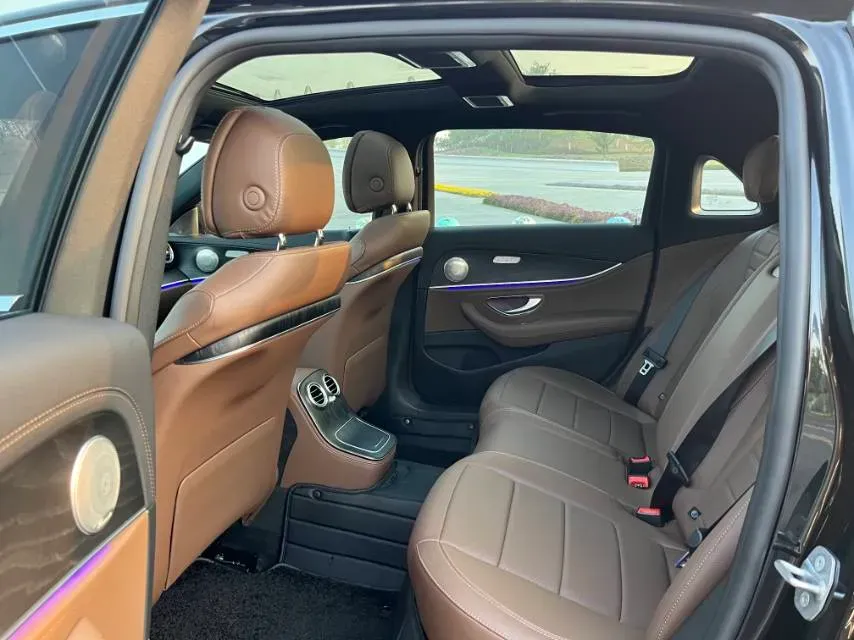 2021 Mercedes-Benz E Class 2.0T 258HP L4 9AT,autocango,china used car exporter,china ev exporter,chinese used car exporter,chinese used ev exporter