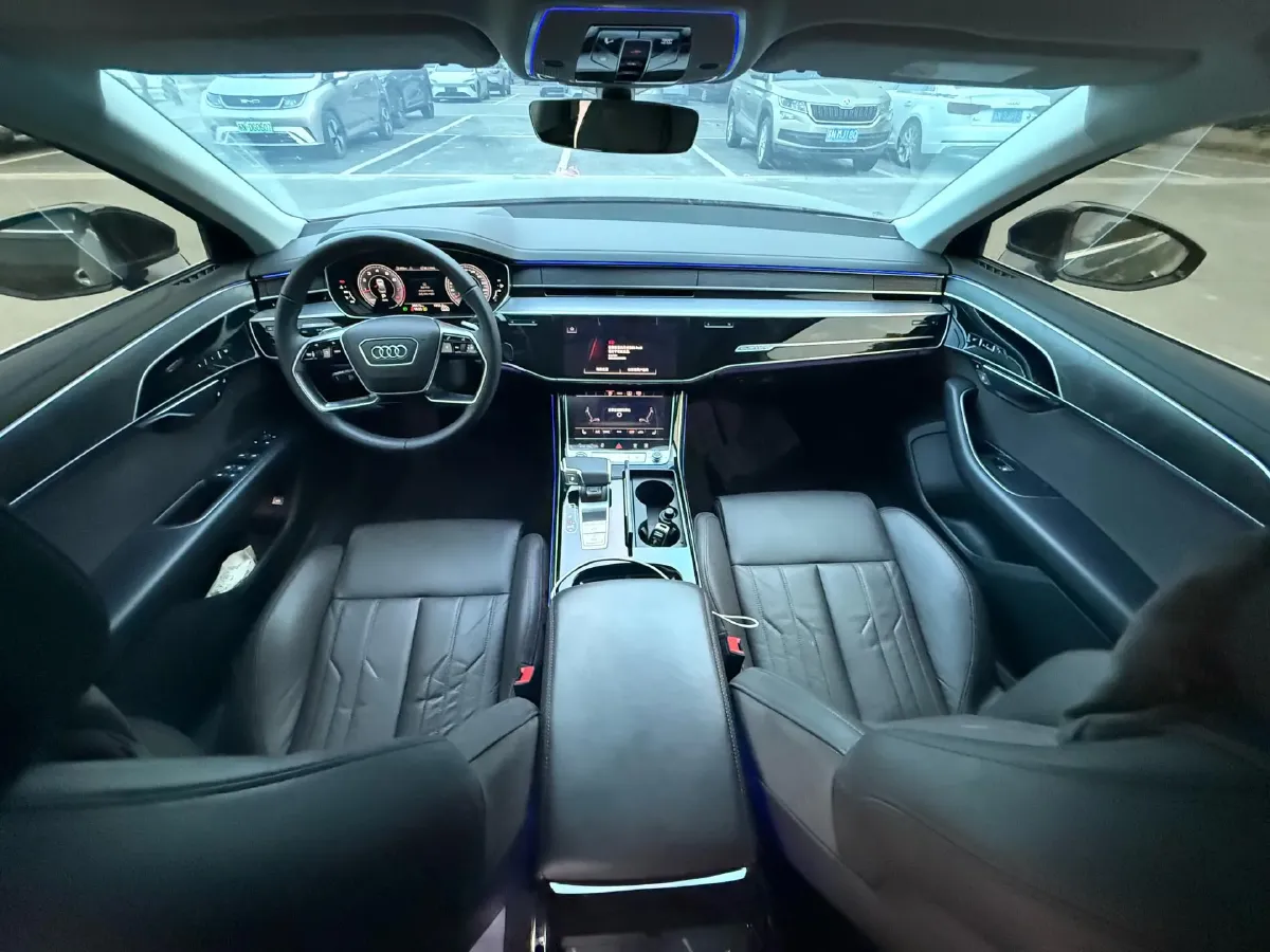 2025 Audi A8 2.0T 265HP L4 8AT,autocango,china used car exporter,china ev exporter,chinese used car exporter,chinese used ev exporter
